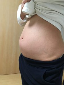 胎動を初めて感じた妊娠１８週目のお腹の様子